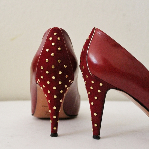 Red Heels - Picture 2 of 4